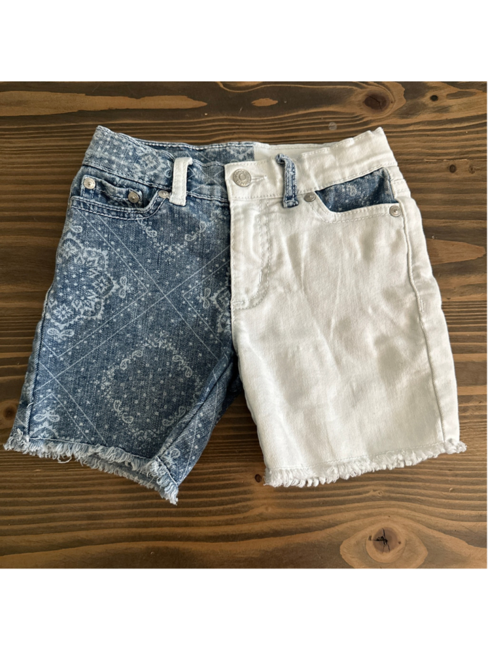 Jordache Girls 5 Two Tone Denim Shorts Blue Bandana White Frayed Hem